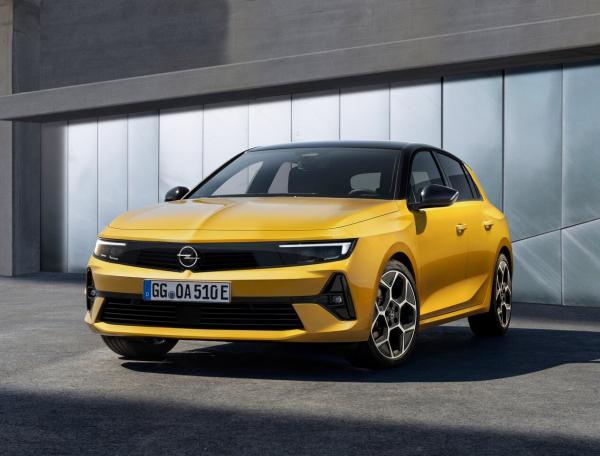 Сравнение Opel Astra и Volkswagen Golf
