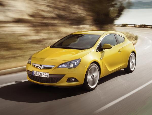 Сравнение Opel Astra и Vauxhall Astra