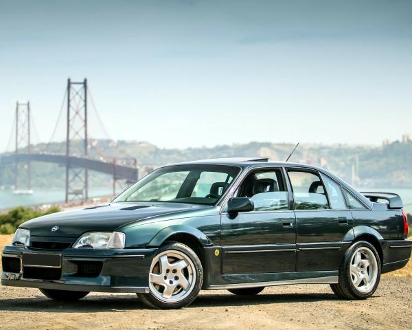 Фото Opel Lotus Omega I Седан