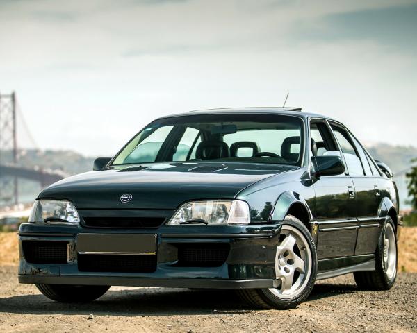 Фото Opel Lotus Omega I Седан