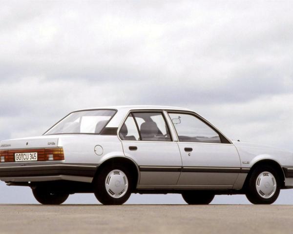 Фото Opel Ascona C Седан