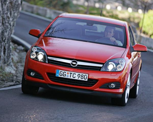 Фото Opel Astra H Рестайлинг Хэтчбек 3 дв. GTC