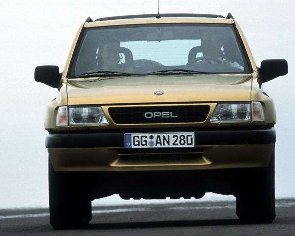 Фото Opel Frontera A Внедорожник 3 дв.