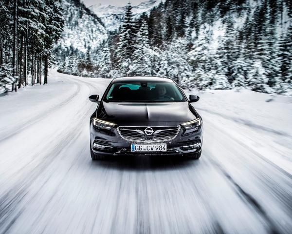 Фото Opel Insignia II Лифтбек