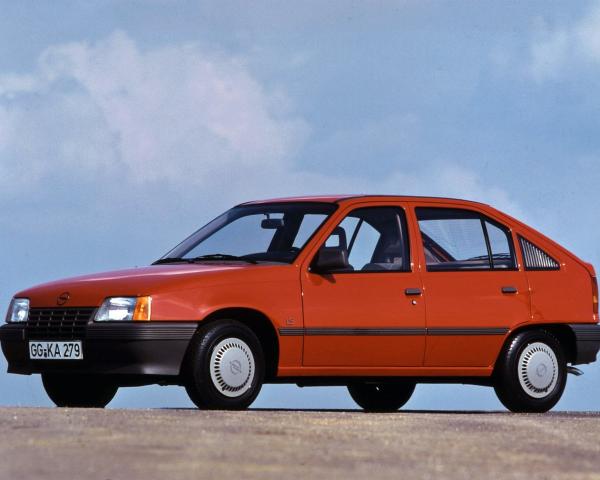 Фото Opel Kadett E Хэтчбек 5 дв.