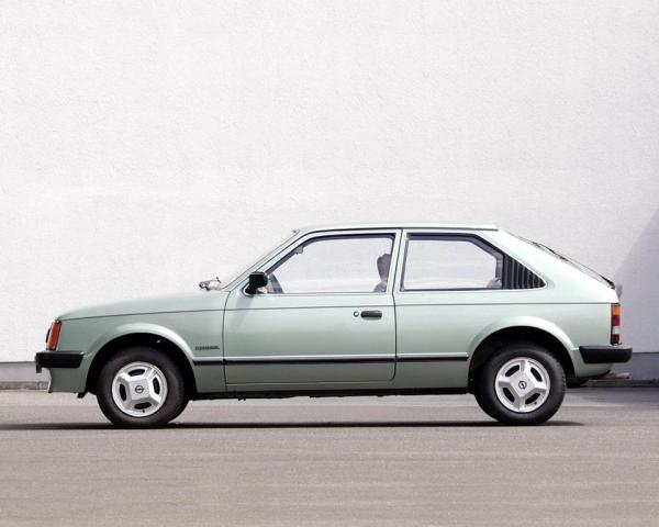 Фото Opel Kadett D Хэтчбек 3 дв.