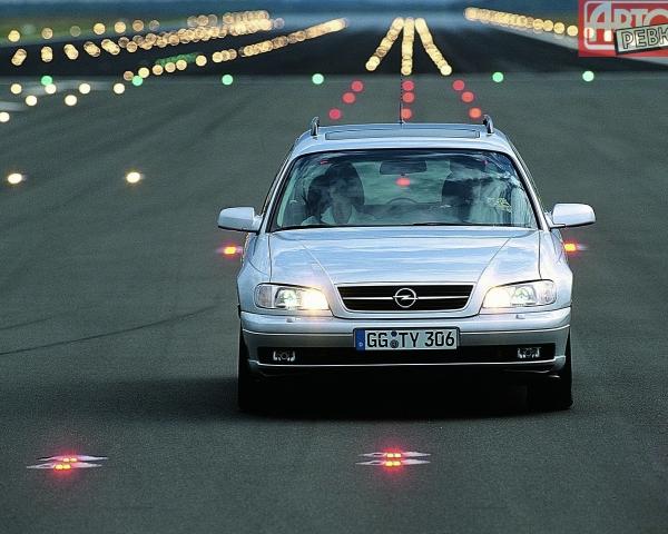 Фото Opel Omega B Рестайлинг Универсал 5 дв.