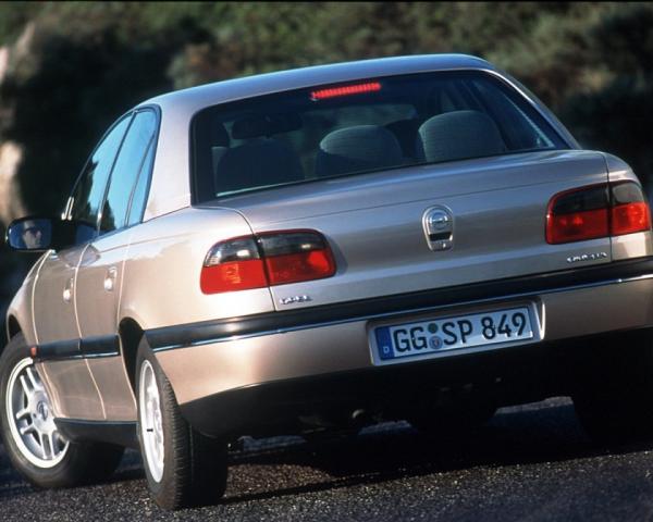 Фото Opel Omega B Седан