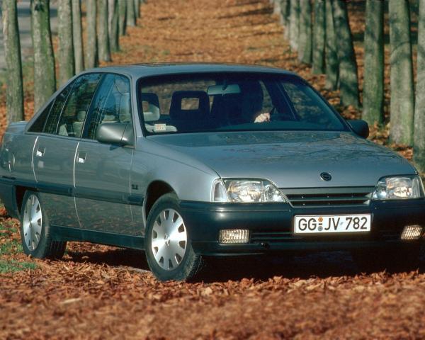 Фото Opel Omega A Седан