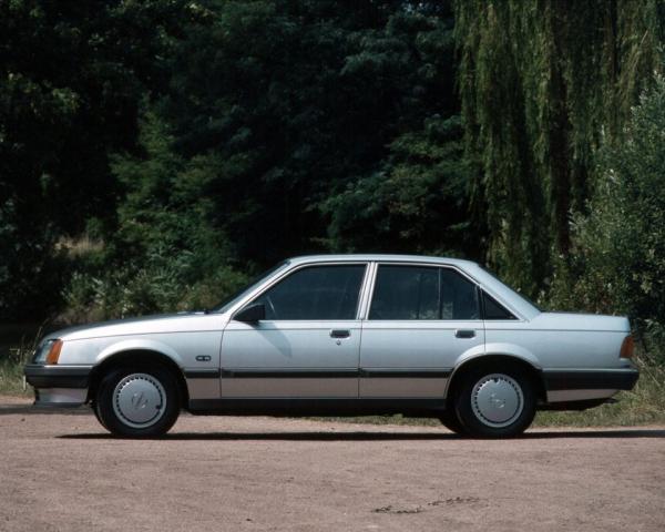 Фото Opel Rekord E Седан