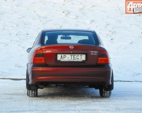 Фото Opel Vectra B Седан