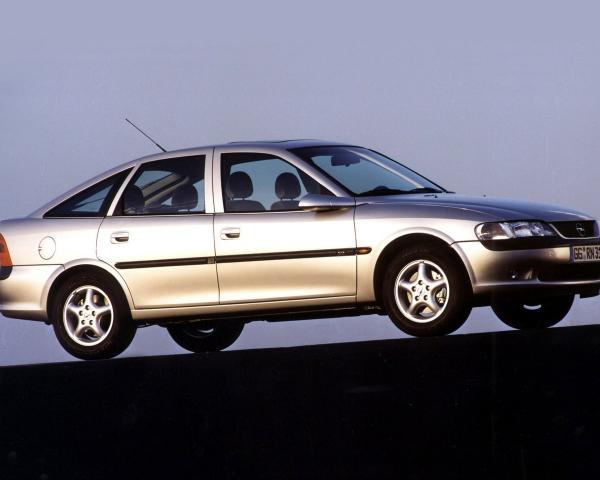 Фото Opel Vectra B Лифтбек