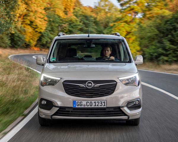 Фото Opel Combo E Компактвэн XL
