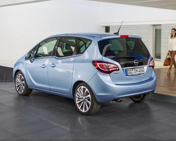 Фото Opel Meriva II Рестайлинг Компактвэн