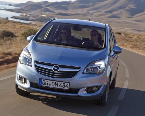 Фото Opel Meriva II Рестайлинг Компактвэн