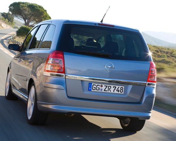 Фото Opel Zafira B Рестайлинг Компактвэн