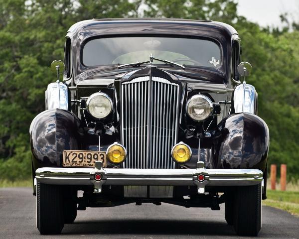 Фото Packard One-Twenty I Седан