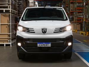 Фото Peugeot Expert III Рестайлинг