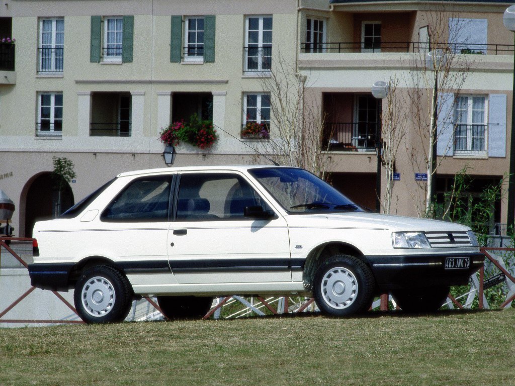 Фото Peugeot 309 I Рестайлинг