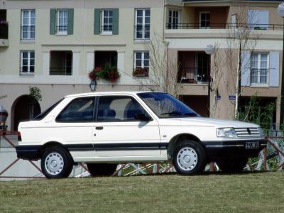 Фото Peugeot 309 I Рестайлинг Хэтчбек 3 дв.