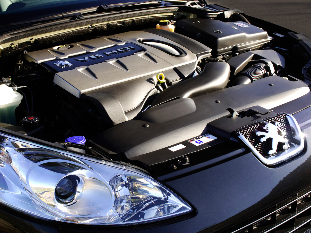 Полные технические характеристики и расход топлива Peugeot 407 407 1.8 i 16V (116 Hp)