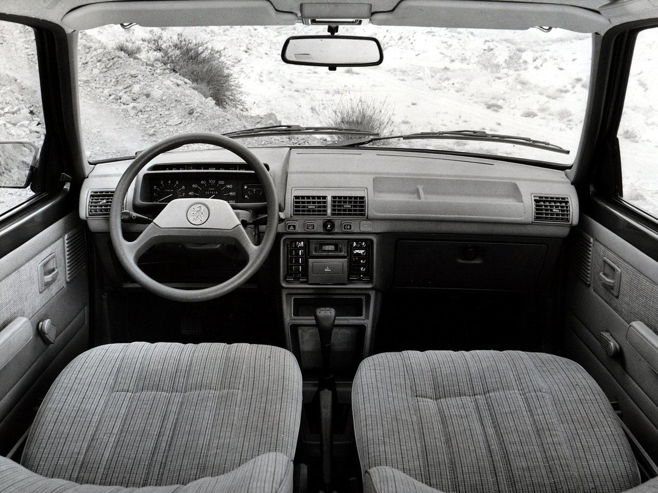 Фото Peugeot 205 I Хэтчбек 5 дв.