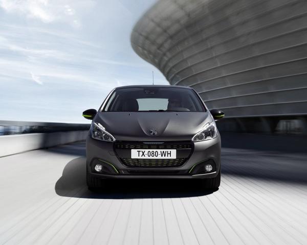 Фото Peugeot 208 I Рестайлинг Хэтчбек 3 дв.