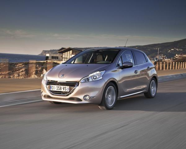 Фото Peugeot 208 I Хэтчбек 5 дв.