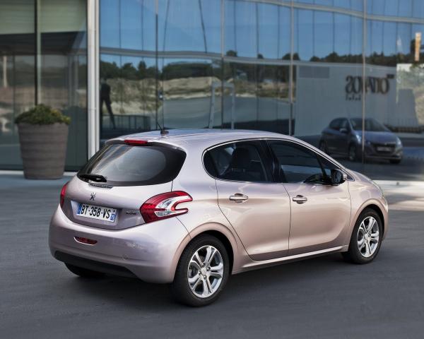 Фото Peugeot 208 I Хэтчбек 5 дв.