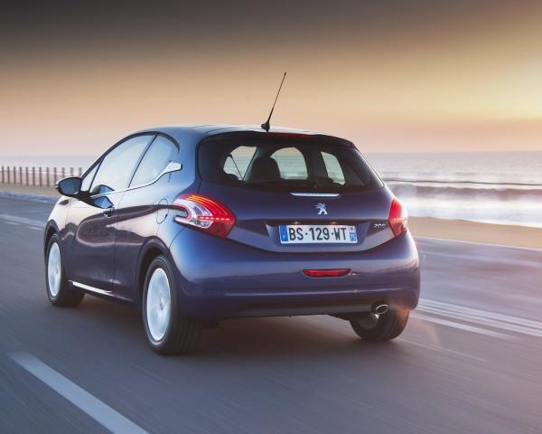 Фото Peugeot 208 I Хэтчбек 3 дв.