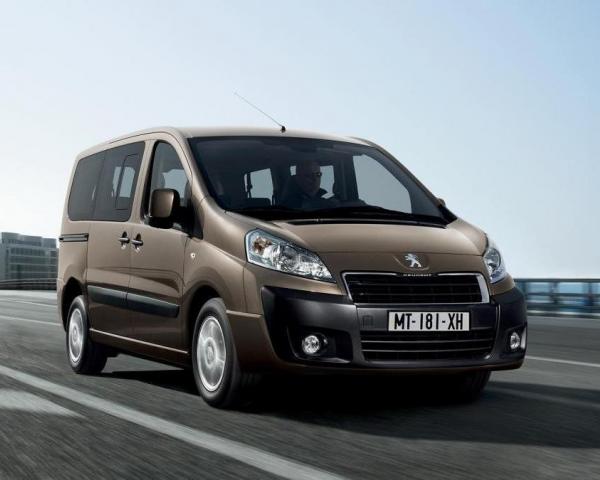 Фото Peugeot Expert II Рестайлинг Минивэн