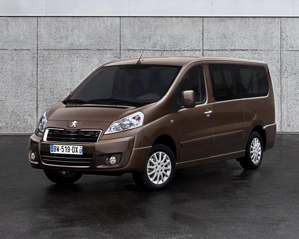 Фото Peugeot Expert II Рестайлинг Минивэн Long