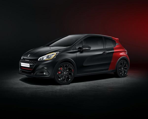 Фото Peugeot 208 GTi I Рестайлинг Хэтчбек 3 дв.