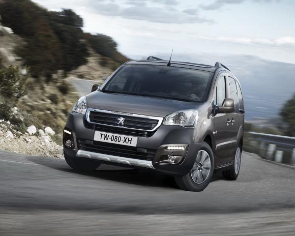 Фото Peugeot Partner II Рестайлинг 2 Компактвэн