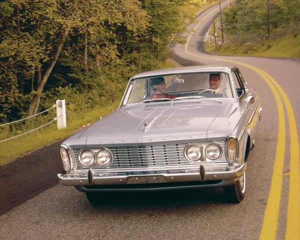 Фото Plymouth Fury III Седан-хардтоп