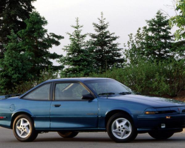 Фото Pontiac Sunbird III Купе