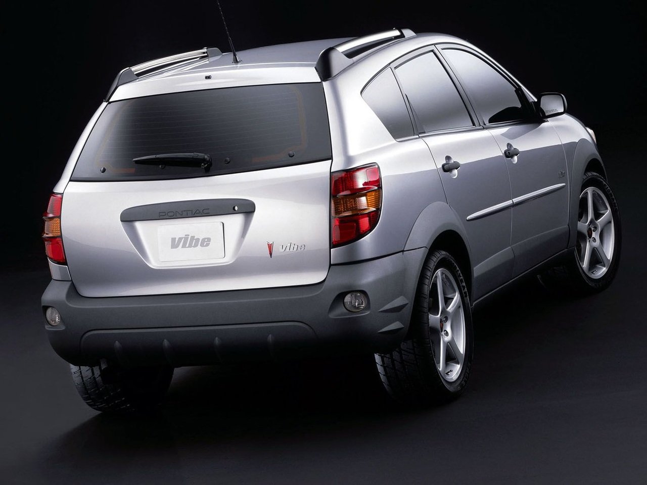 Фото Pontiac Vibe I