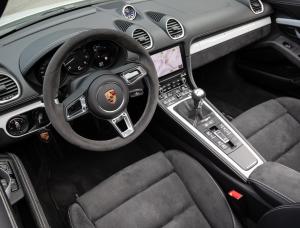 Фото Porsche 718 Spyder I (982)