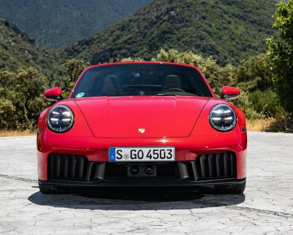 Фото Porsche 911 VIII (992) Рестайлинг Тарга Targa