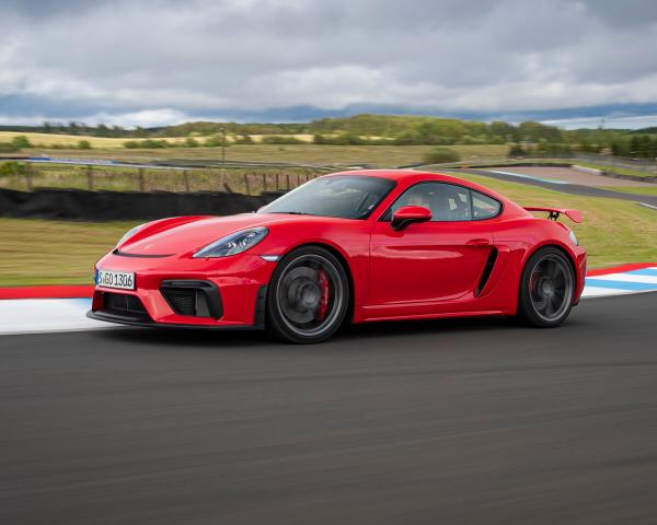 Фото Porsche Cayman GT4 II 718 (982) Купе