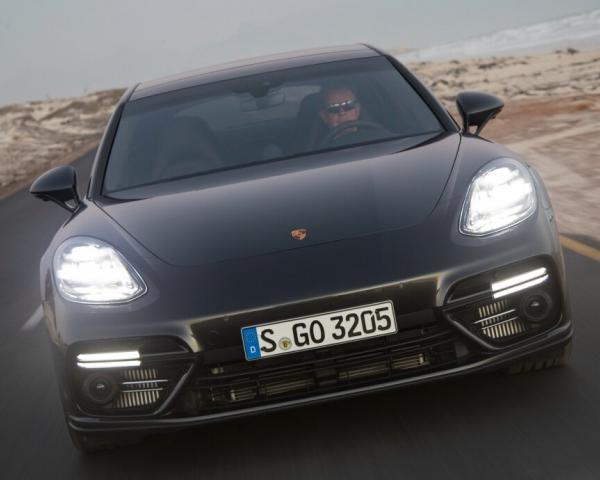 Фото Porsche Panamera II Хэтчбек 5 дв. Executive