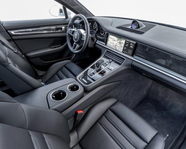 Фото Porsche Panamera II Хэтчбек 5 дв. Executive