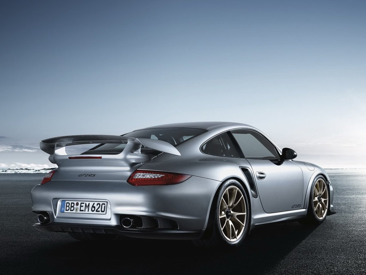 Фото Porsche 911 GT2 997 Рестайлинг