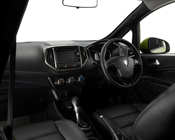 Фото Proton Iriz I Хэтчбек 5 дв.