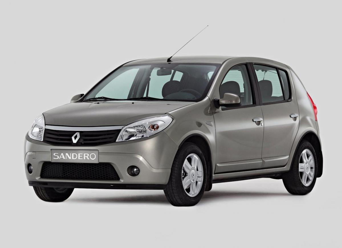 Сравнение Рено Сандеро и Лада (ВАЗ) 2112, что лучше Renault Sandero или LADA  (ВАЗ) 2112