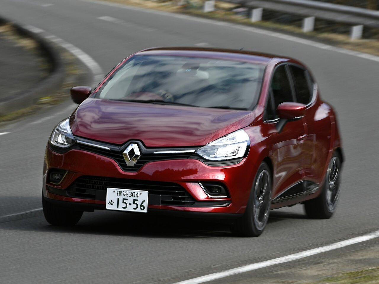 Фото Renault Lutecia IV Рестайлинг