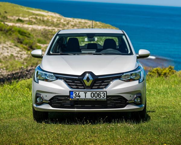 Фото Renault Taliant I Седан