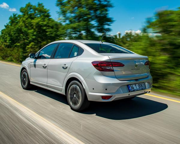 Фото Renault Taliant I Седан