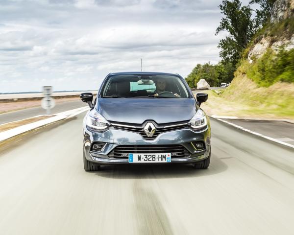 Фото Renault Clio IV Рестайлинг Хэтчбек 5 дв.