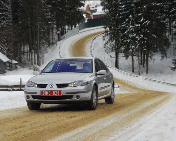 Фото Renault Laguna II Рестайлинг Лифтбек